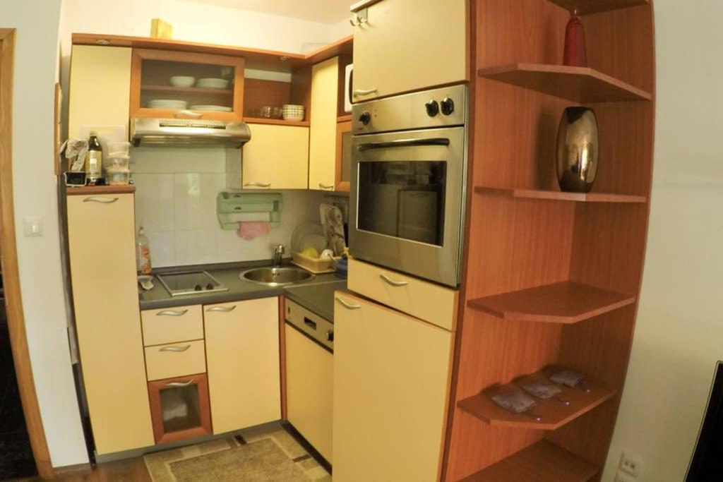 Apartment Zara Dramalj Exterior photo